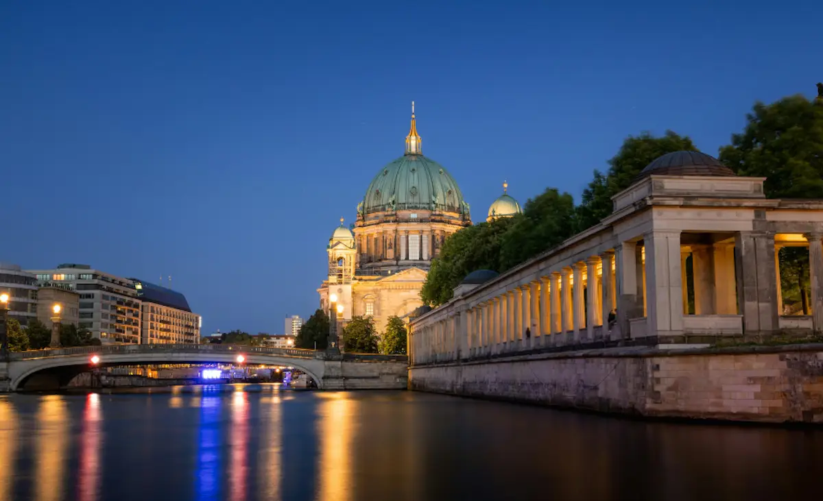 night shot of cathedral in Berlin